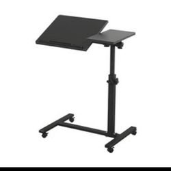 Laptop desk
