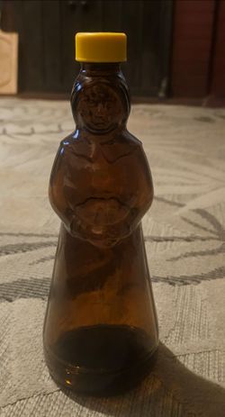 Vintage 1980s Mrs. Butterworth's Brown Amber Glass Syrup Bottle