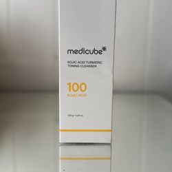 Medicube Zero Pore Toner Cleanser – New