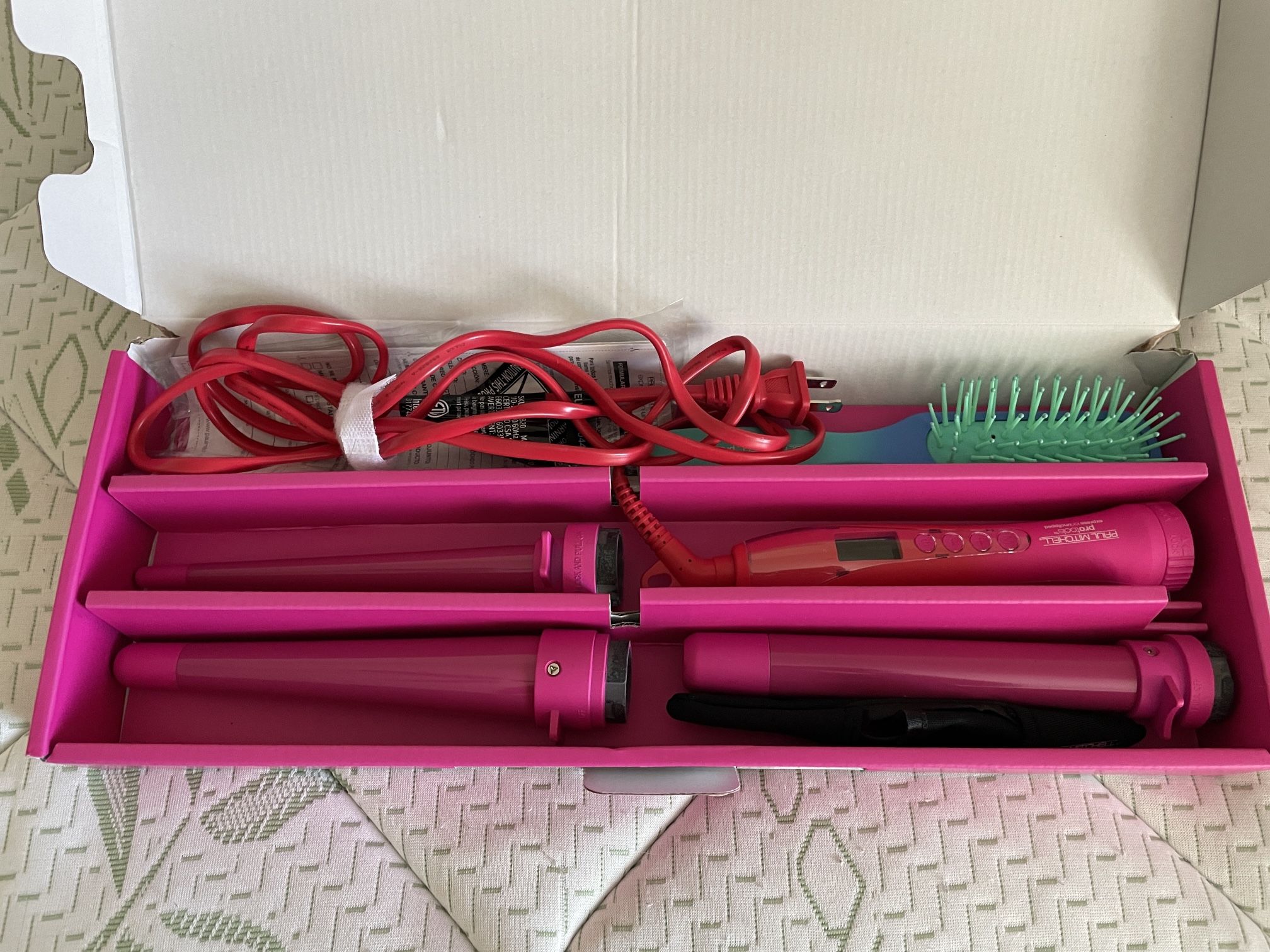 Paul Mitchell in Curling Wand – Limited Edition HOT PINK