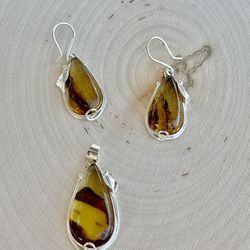 Set Of Drops Earrings & Pendant For Necklaces With AuthenticChiapas Amber