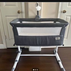 Brand New Baby Bassinet