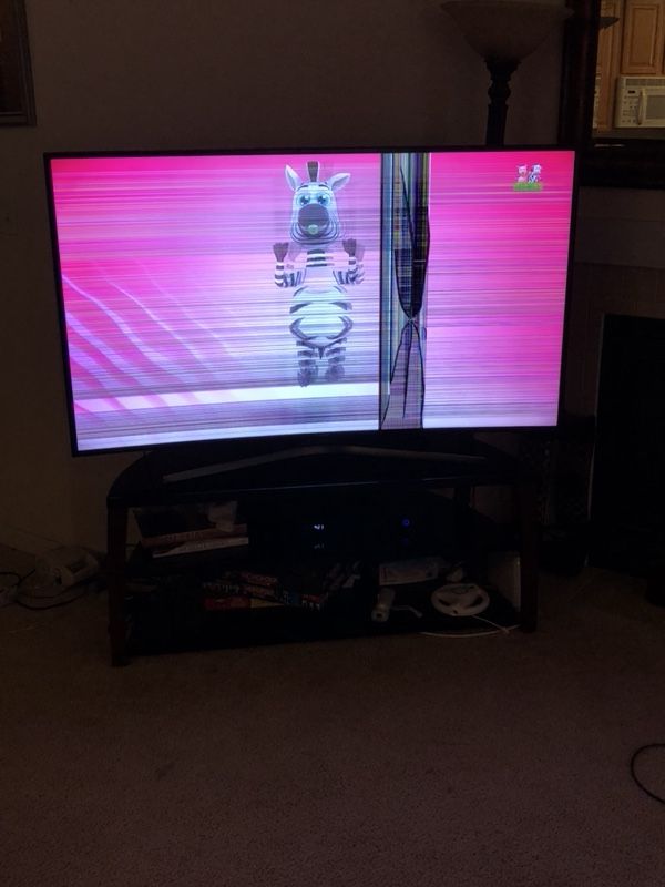 65” Samsung Curve UHD TV w/crack screen model# UN65KU650DFXZA