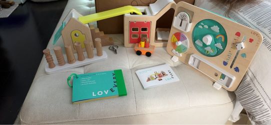 2 Lovevery FULL KITS: The Free Spirit Play Kit (34-36 months) and The Observer Play Kit (37-39 months)
