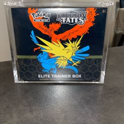 Pokémon Hidden Fates Elite Trainer Box