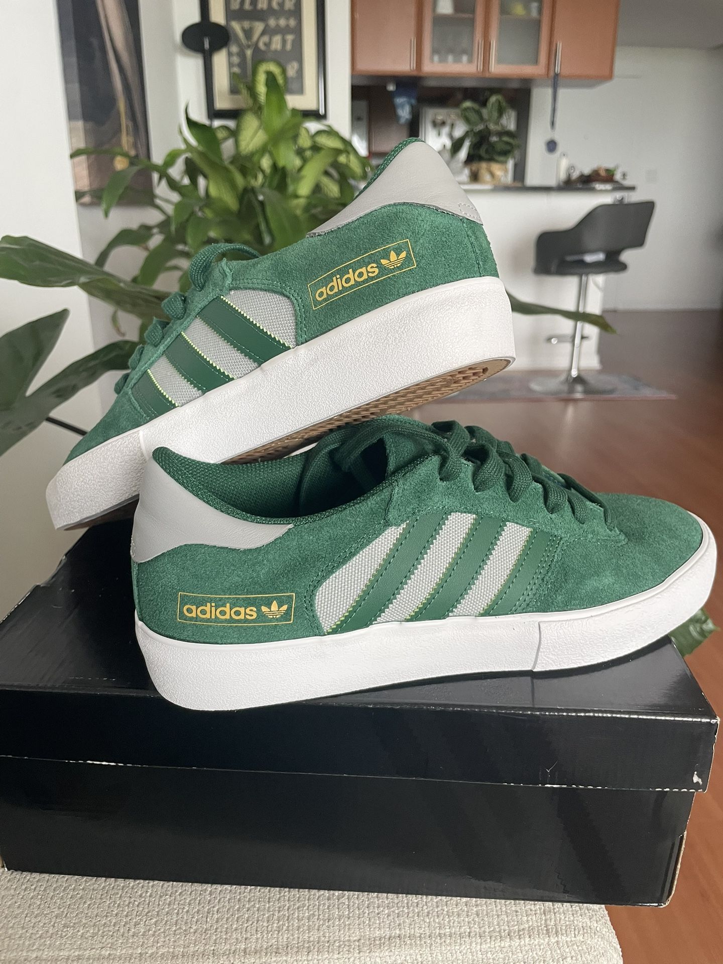 Adidas Sneakers Matchbreak ( NEW)