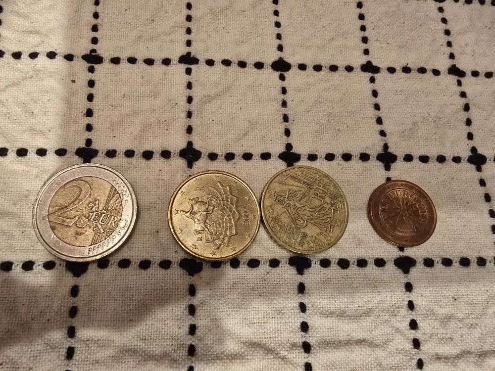 4 EURO COINS