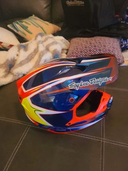 Troy Lee Designs SE5 Carbon Helmet with Mips Brand New in Box XXL with Premium Bag, Visor, Hardware