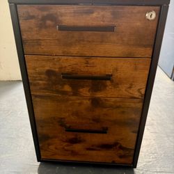 File Cabinet with lock