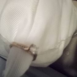 14 K GOLD HALF CARAT TO THREE QUARTER CARAT DIAMOND RING