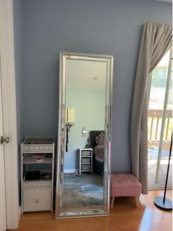 Full length mirror 24”Wx70”H