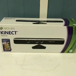 Xbox 360 Kinect 2010 in Box