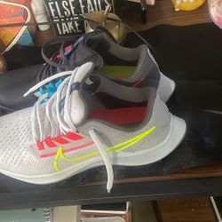 Nike Shoes 👟  #7.5