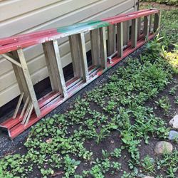 8’ Double Sided Step Ladder