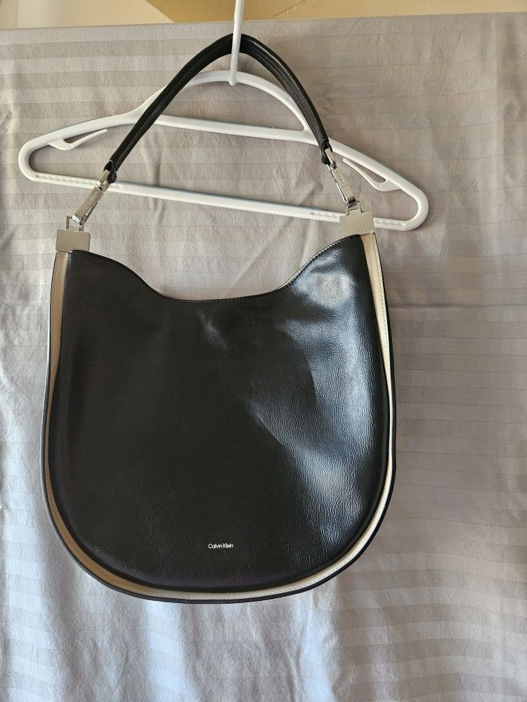 Calvin Klein Shoulder Bag