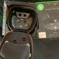 Xbox Controller (with Scuffs) Comes With 4 Paddles And Extra Thumb sticks 
