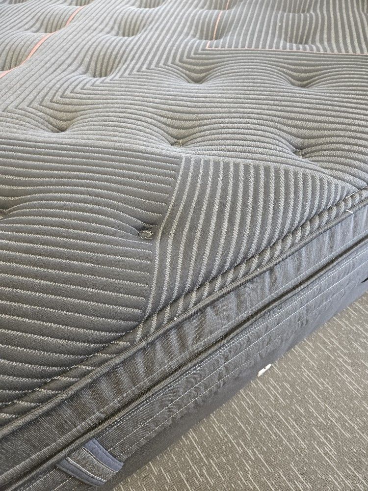 Beautyrest Black Mattresses 60% Off!!!!