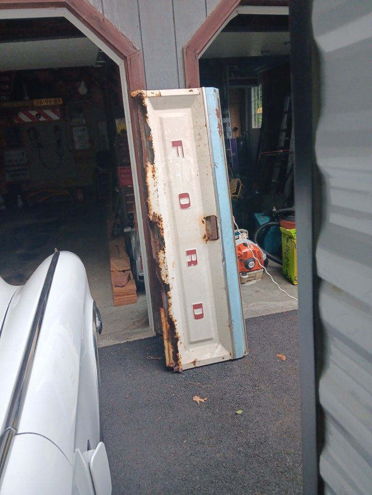 Ford Tailgate