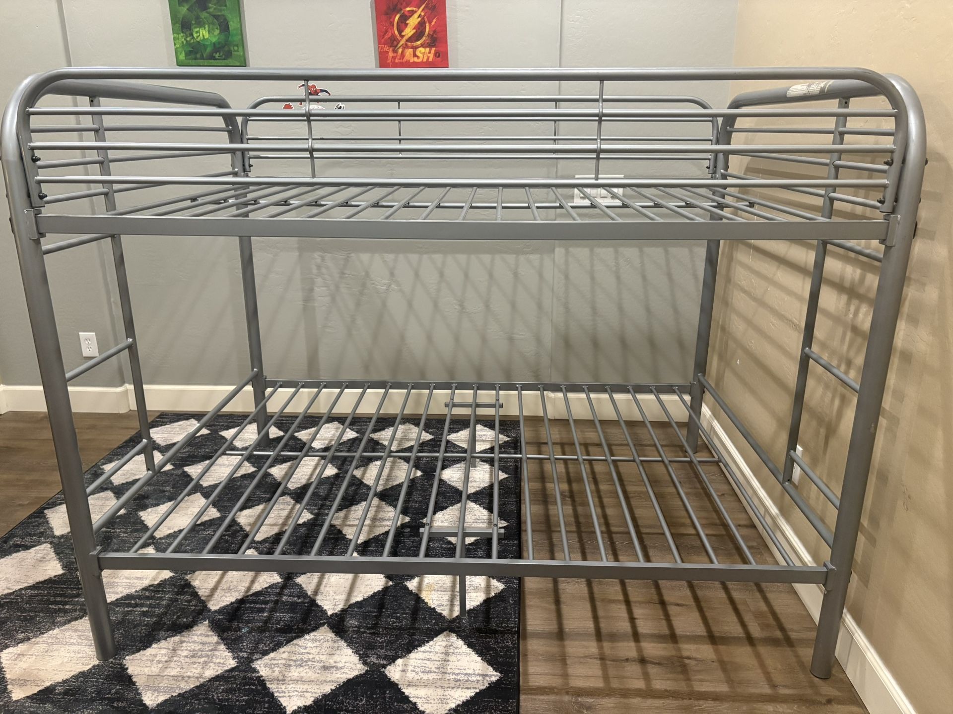 Full Size Bunk bed