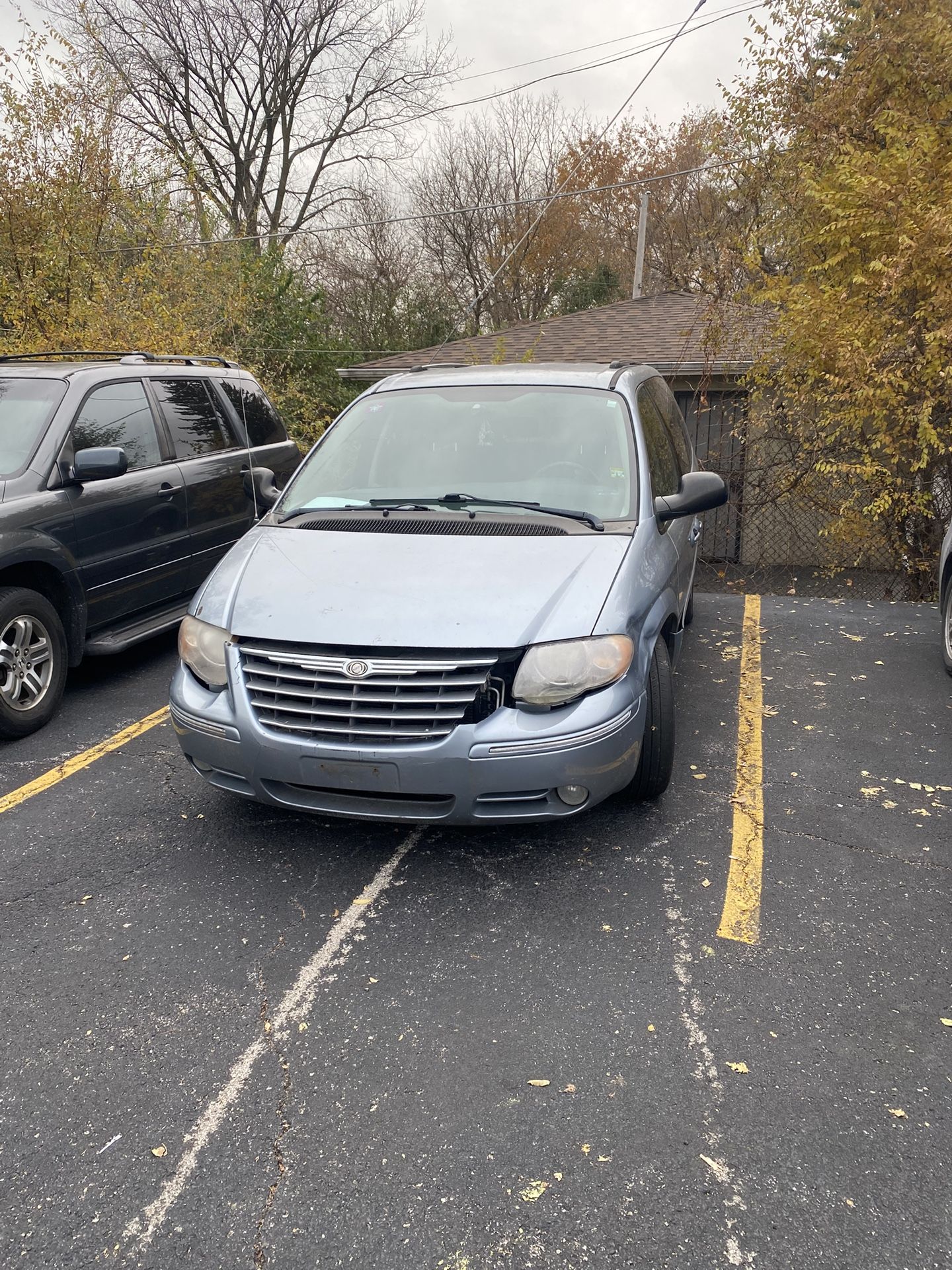 2005 Chrysler Town & Country