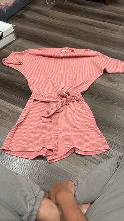 Fashion nova Romper Size Small