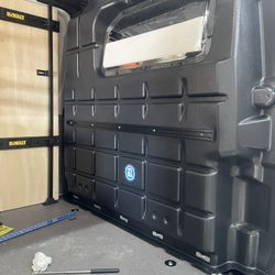 Compositive Partition For Mercedes Van 