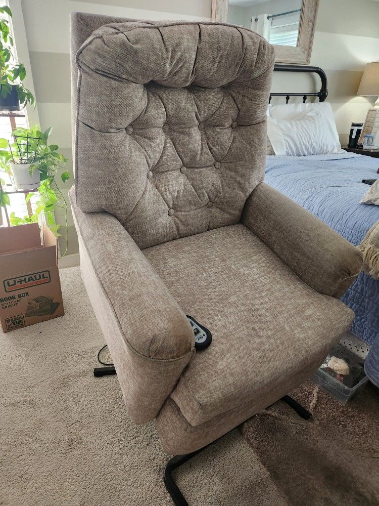 Electric Reclining/Lift Chair