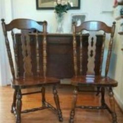 Oak Chairs EXCELLENT Condition!