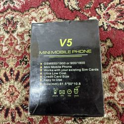 V5 Mini Mobile Phone 