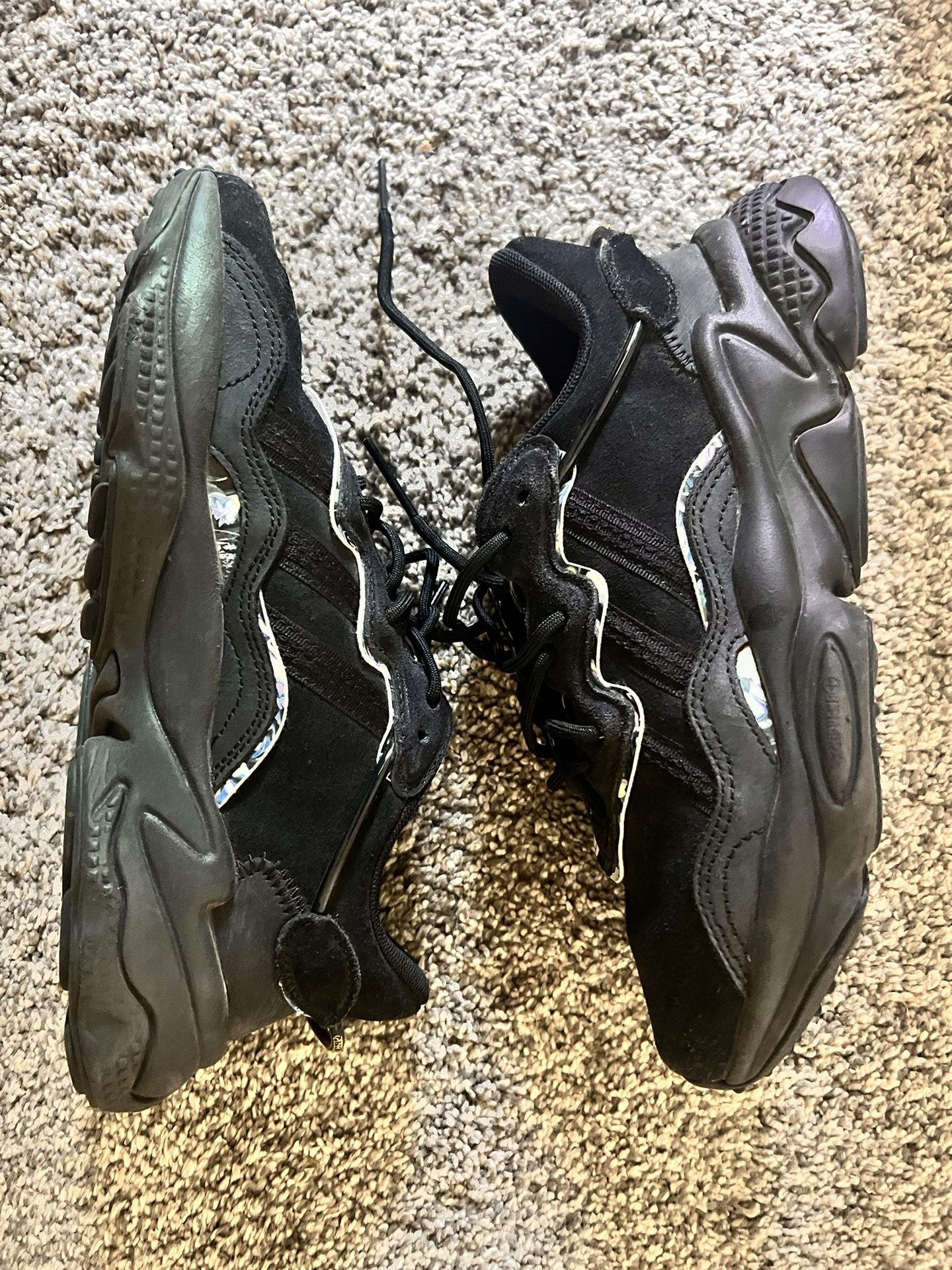 Adidas Shoes 6.5W Ozweego