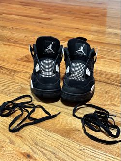 Air Jordan 4 Black and White sneakers