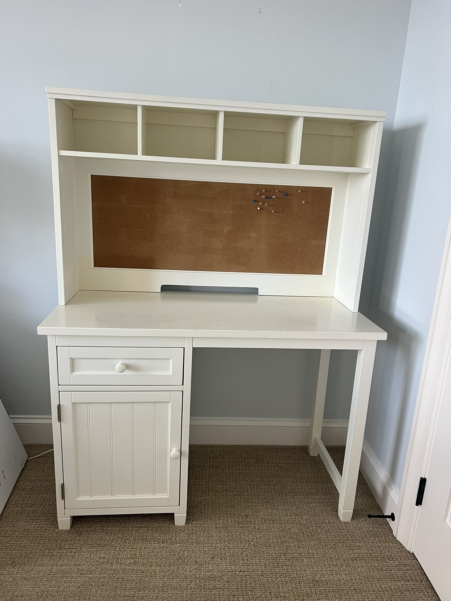 Pottery Barn teen Desk And Hutch