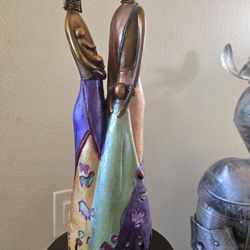 FIGURINE FROM BEALLS