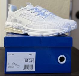White Jerko Shoes 7.5 Men’s/ 9 Women’s