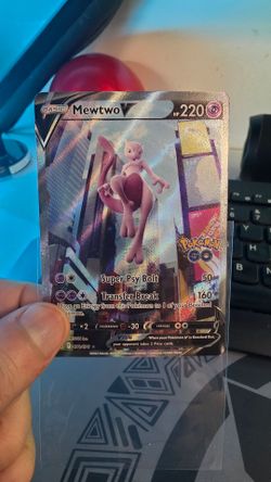Mewtwo V Pokémon GO Holo Card 072/078