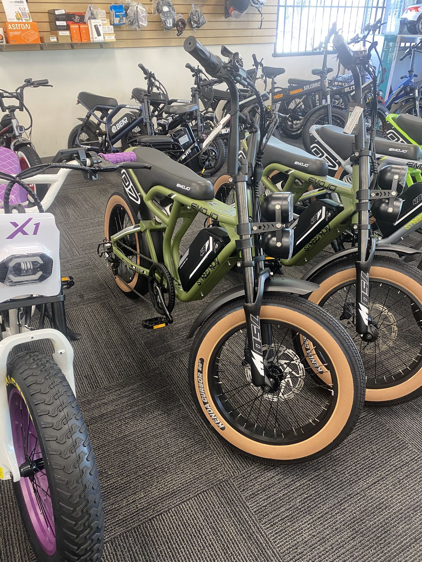 eMojo StreetRod eBike 750W/ 48V (28mph/60miles range)