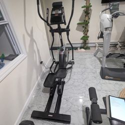 Proform 250i Elliptical Trainer