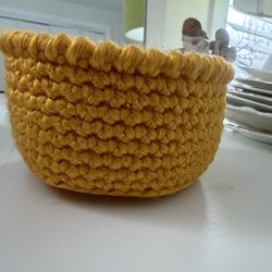 Crochet mini basket