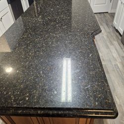 Marble Island Top