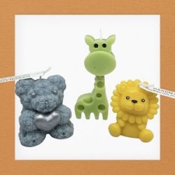 Set of 3 animals candles for kids.