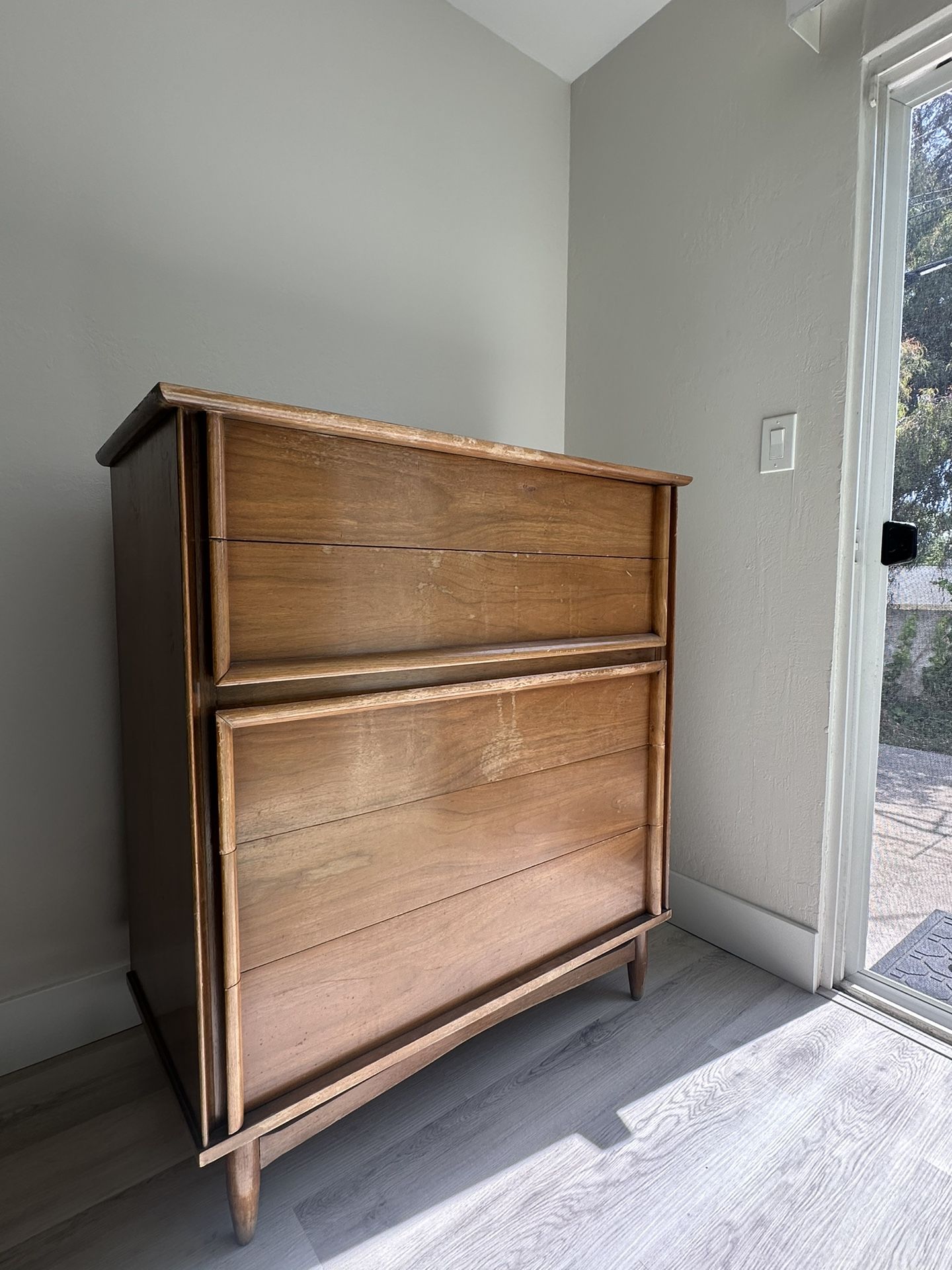 Mid century Dresser