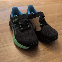 Kids Asics GT-1000 13 Running Shoes - Never Worn