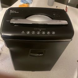 Paper Shredder  Like New
