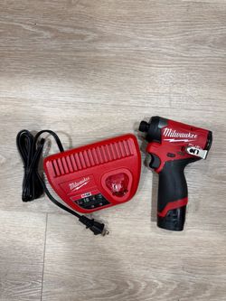 Milwaukee M12 Fuel Impact Driver, battery, charger