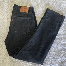 Black Levi’s 541