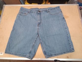 Men's jean shorts, 38 inch waist (3 pairs)