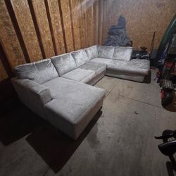 Big Comfortable Sectional Couch