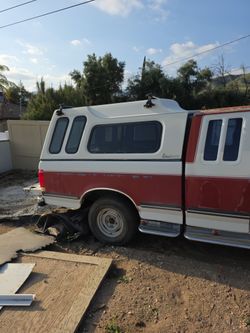 90's Half Ton Ford Camper Shell