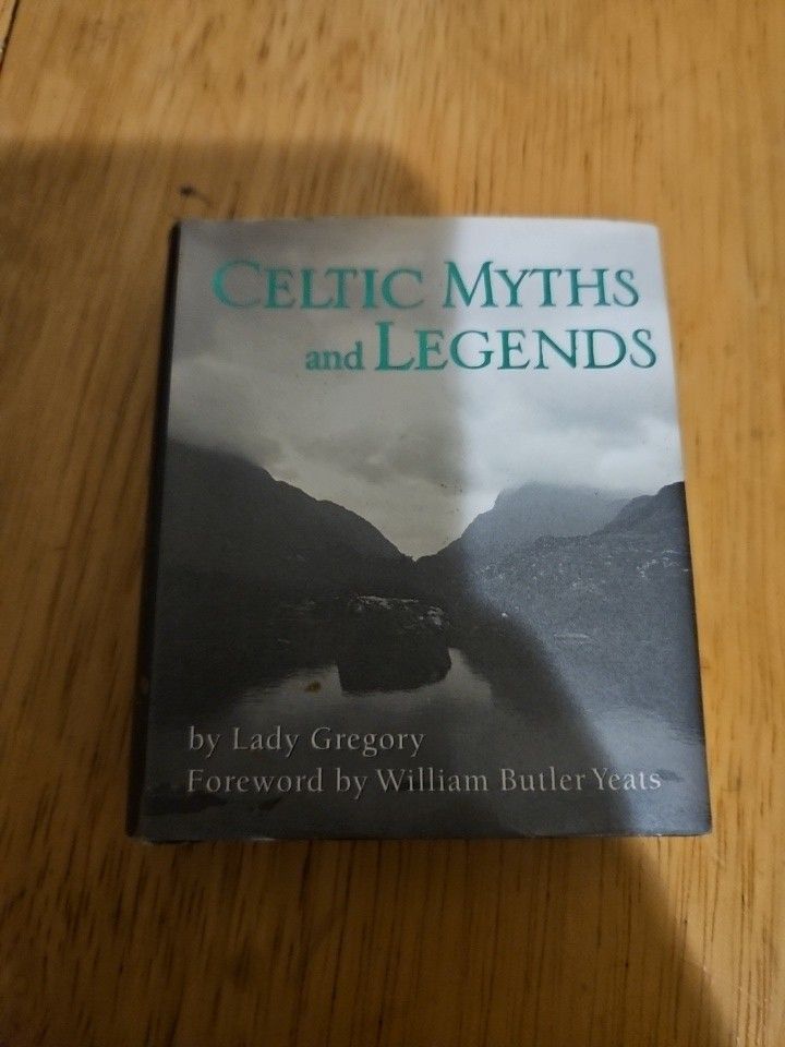 Celtic myths and legends mini book