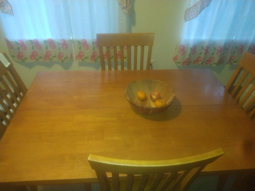 Dinning Table 